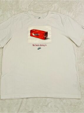 Nike Sportswear Swoosh 50 Photo white cotton t-shirt. Size: XL